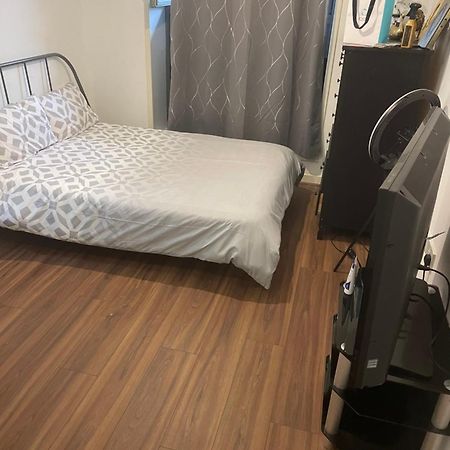 Jah Lodge Кройдон Екстер'єр фото